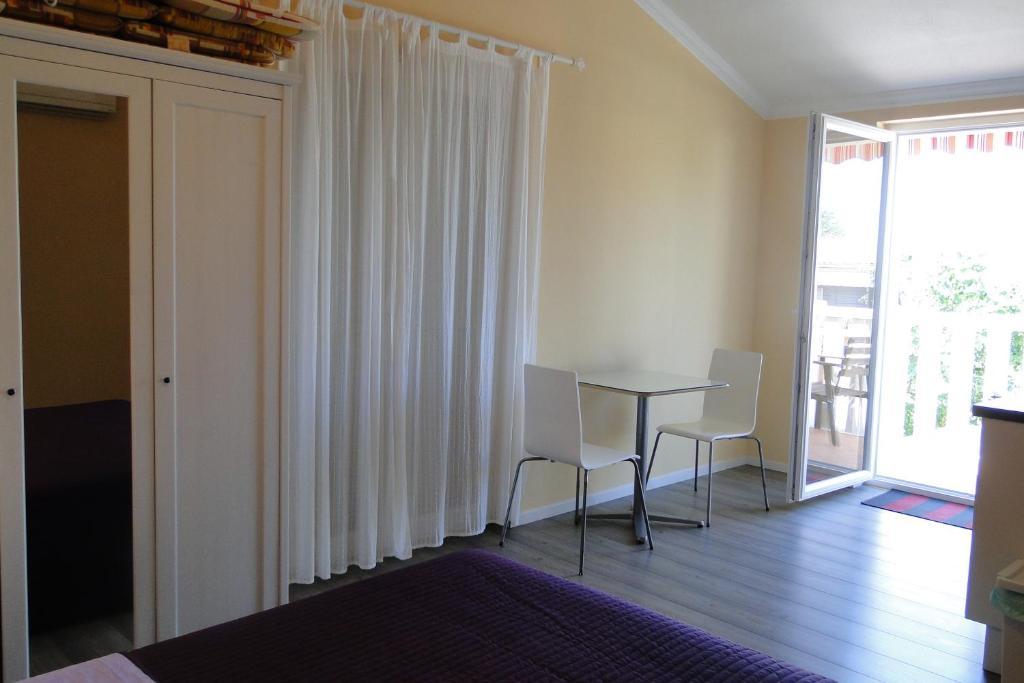 Apartments Villa Ela Umag Ruang foto